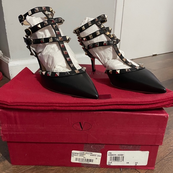 Valentino Shoes - Valentino Garavani Rockstud ankle strap
